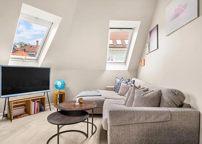 & Modern In The Coziest Street In 베르겐